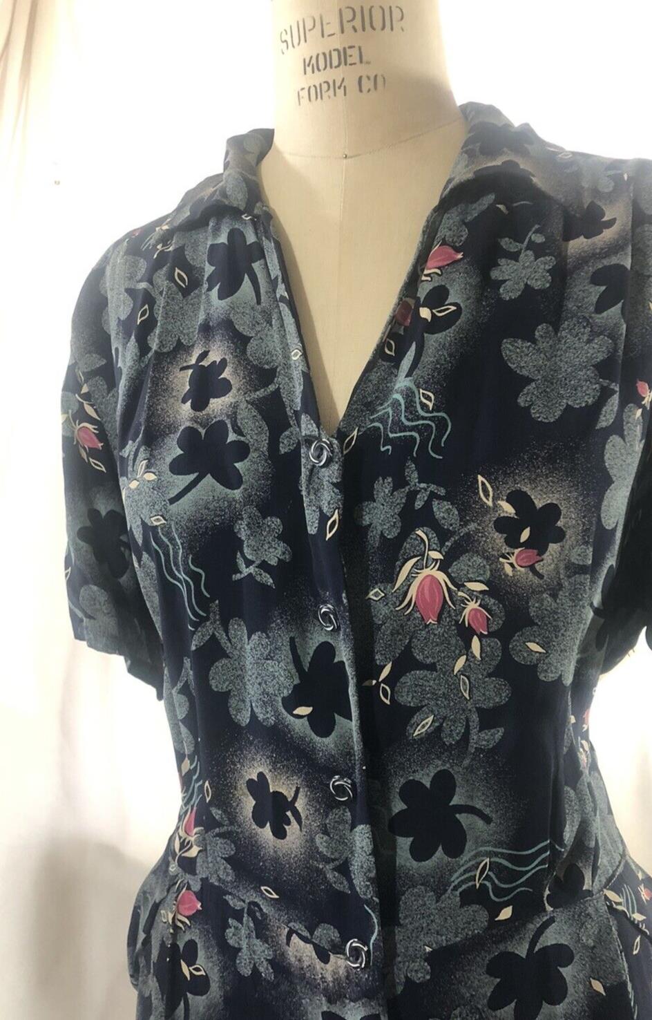 Vintage 1940s printed rayon long dress, Novelty print , M-L
