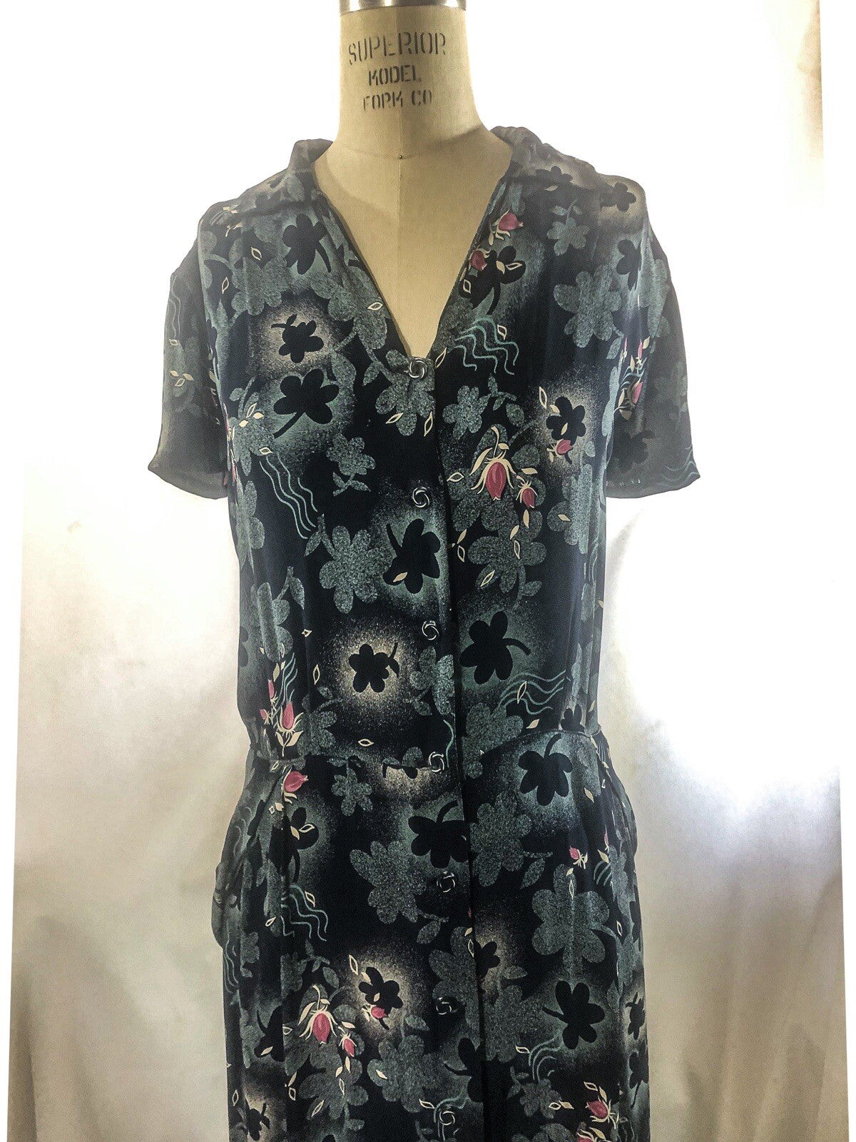 Vintage 1940s printed rayon long dress, Novelty print , M-L