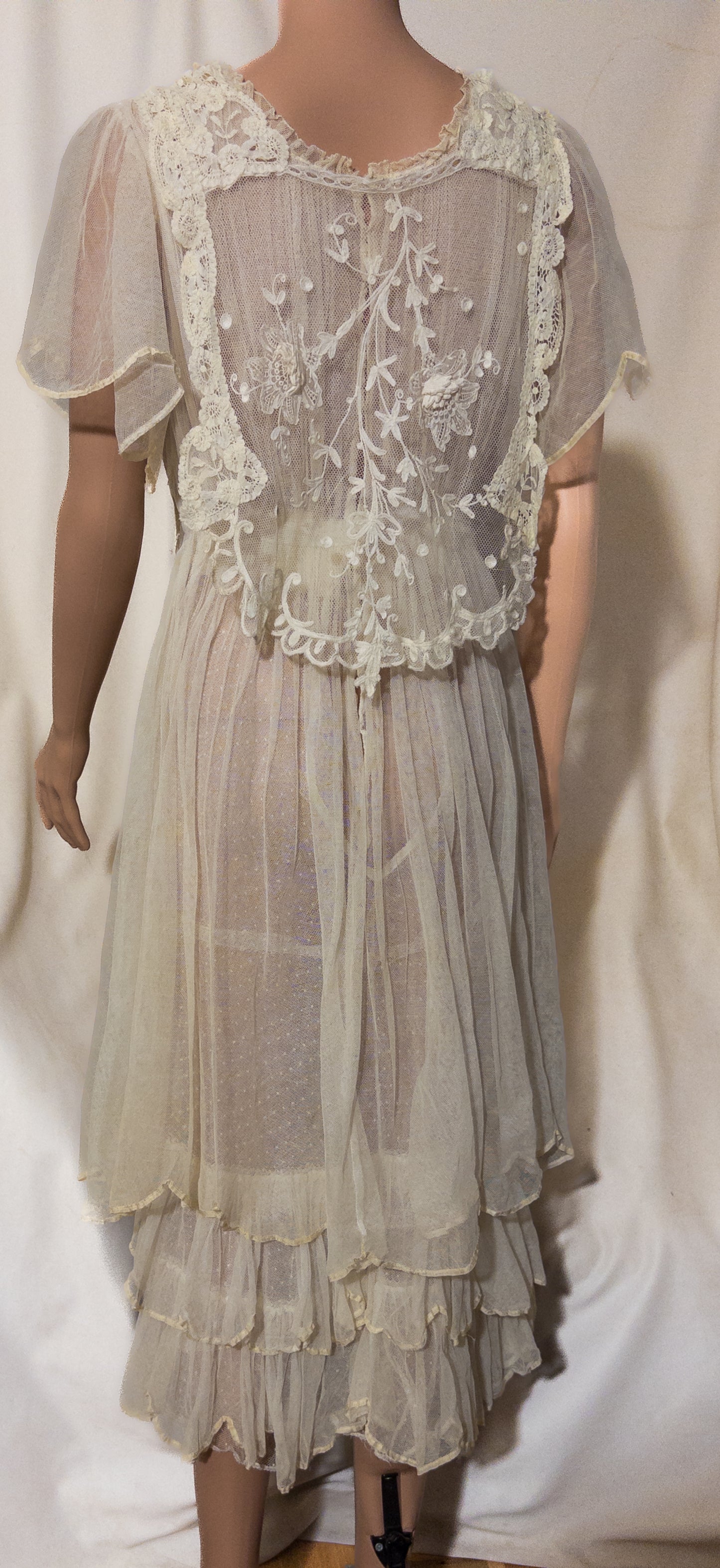 Make it yours! Antique Edwardian 1900s cotton tulle lace wedding dress